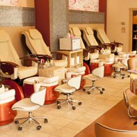 Hera nail and spa manicure